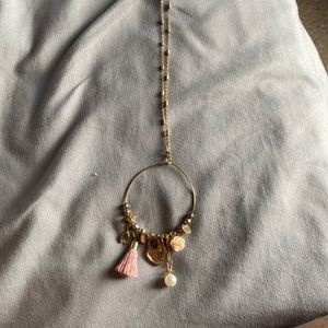 Long, adjustable necklace
